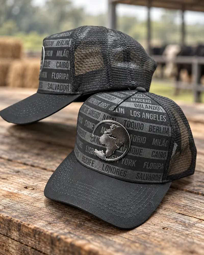 Gorras negras con estampado de nombres de ciudades del mundo