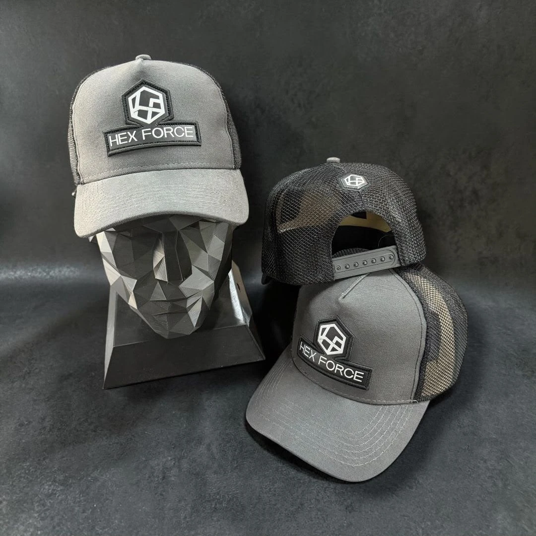 Gorras grises y negras Hex Force, de frente y de atrás